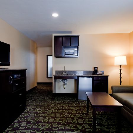 Holiday Inn Express Hotel & Suites Woodland Hills By Ihg Los Angeles Buitenkant foto