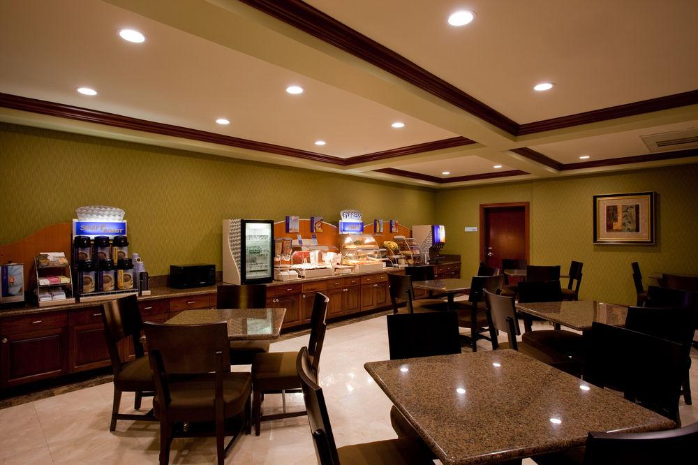 Holiday Inn Express Hotel & Suites Woodland Hills By Ihg Los Angeles Buitenkant foto