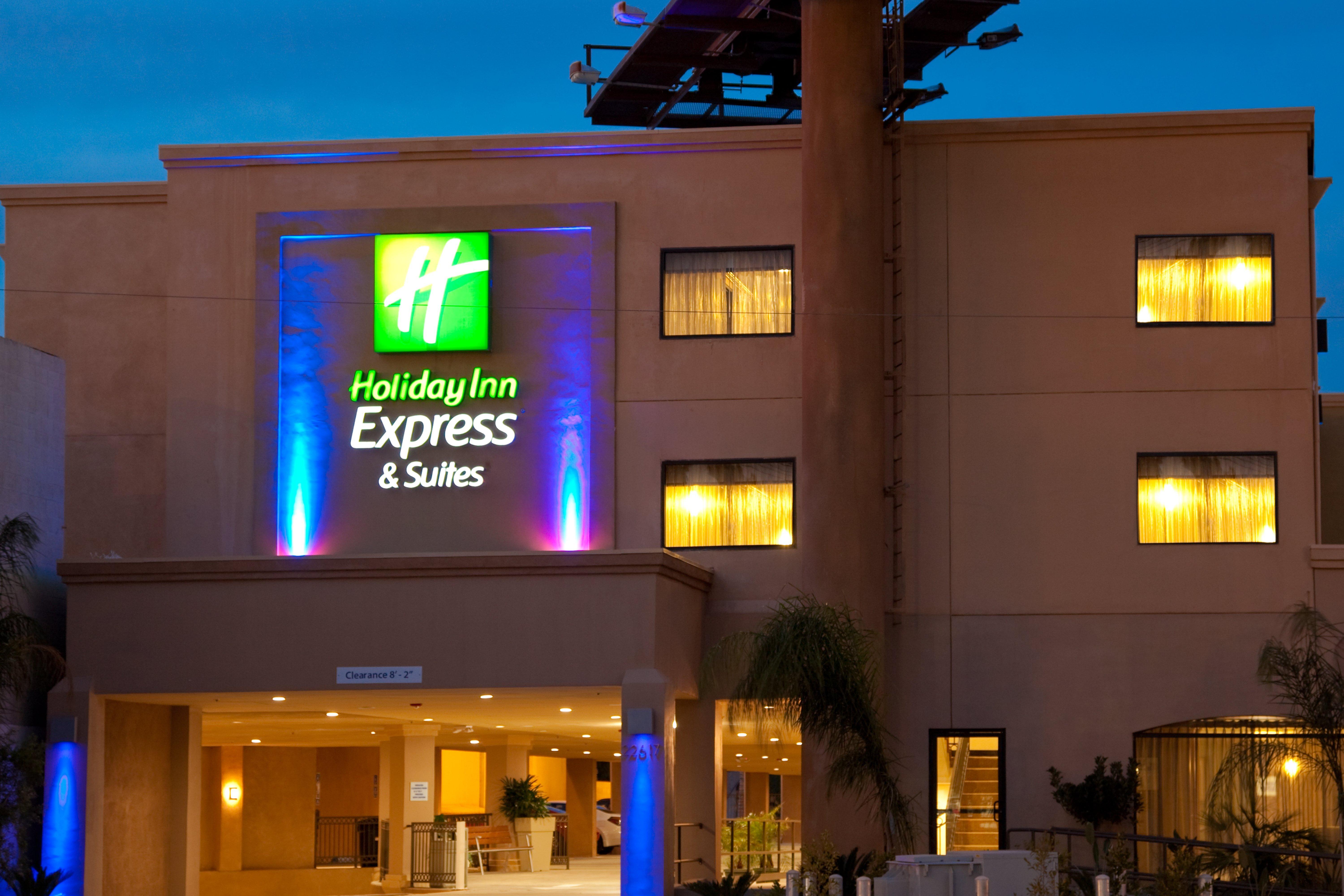 Holiday Inn Express Hotel & Suites Woodland Hills By Ihg Los Angeles Buitenkant foto