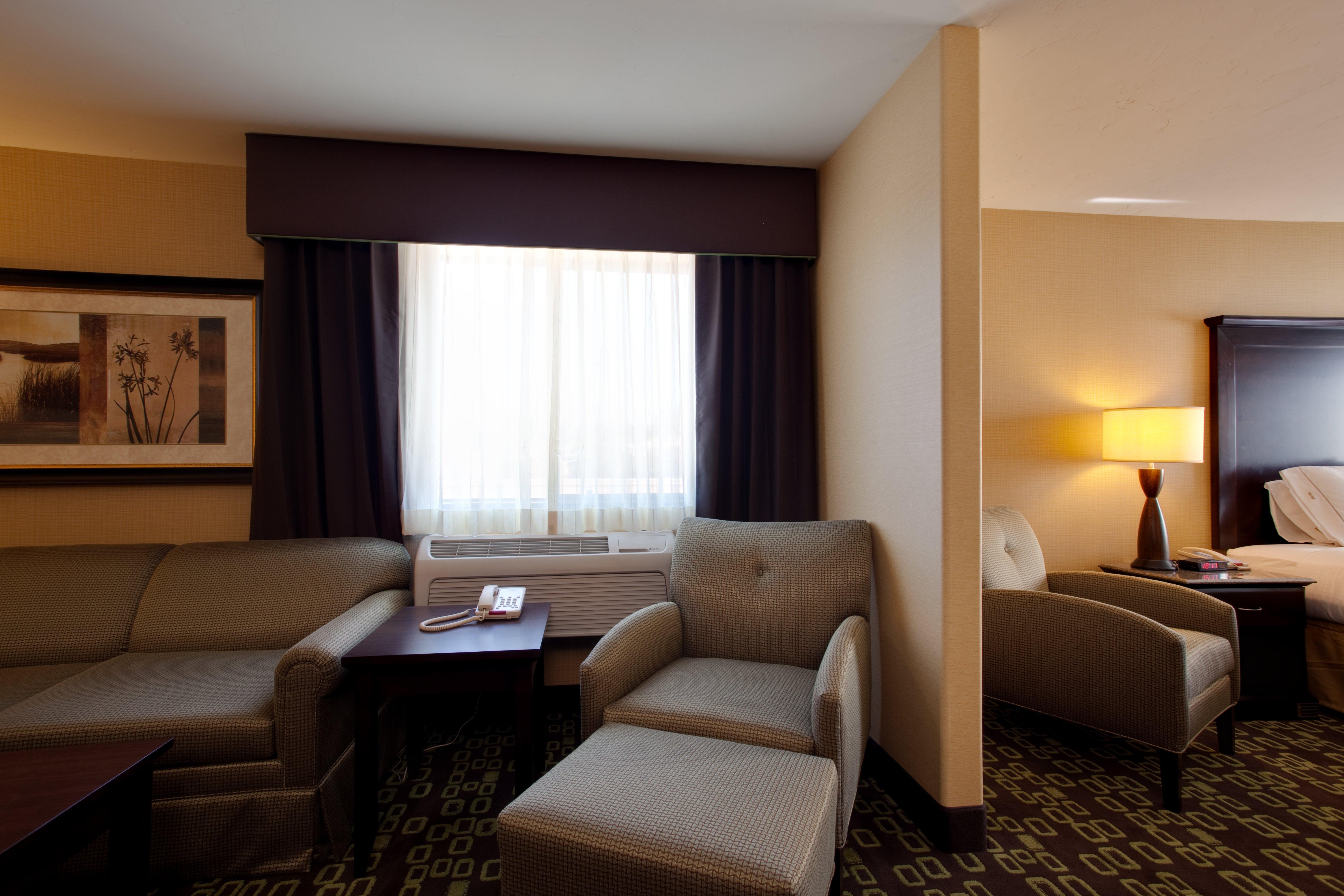 Holiday Inn Express Hotel & Suites Woodland Hills By Ihg Los Angeles Buitenkant foto