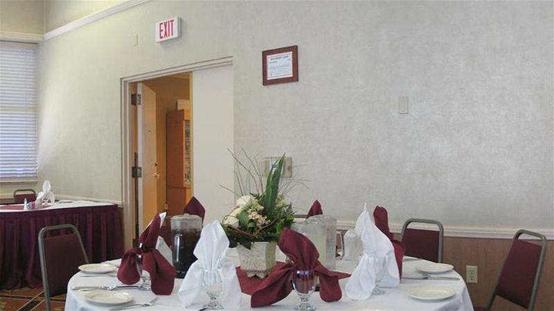 Holiday Inn Express Hotel & Suites Woodland Hills By Ihg Los Angeles Buitenkant foto