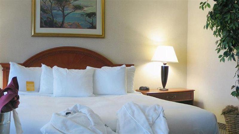 Holiday Inn Express Hotel & Suites Woodland Hills By Ihg Los Angeles Buitenkant foto